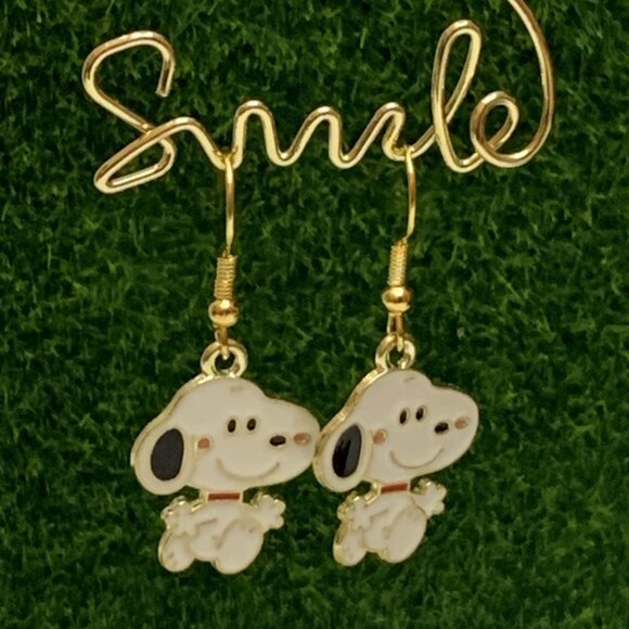 Snoopy Earring, Peanuts Earring, Gift Idea, Snoopy Charm, Peanuts Charm, Snoopy - Picture 5 of 7